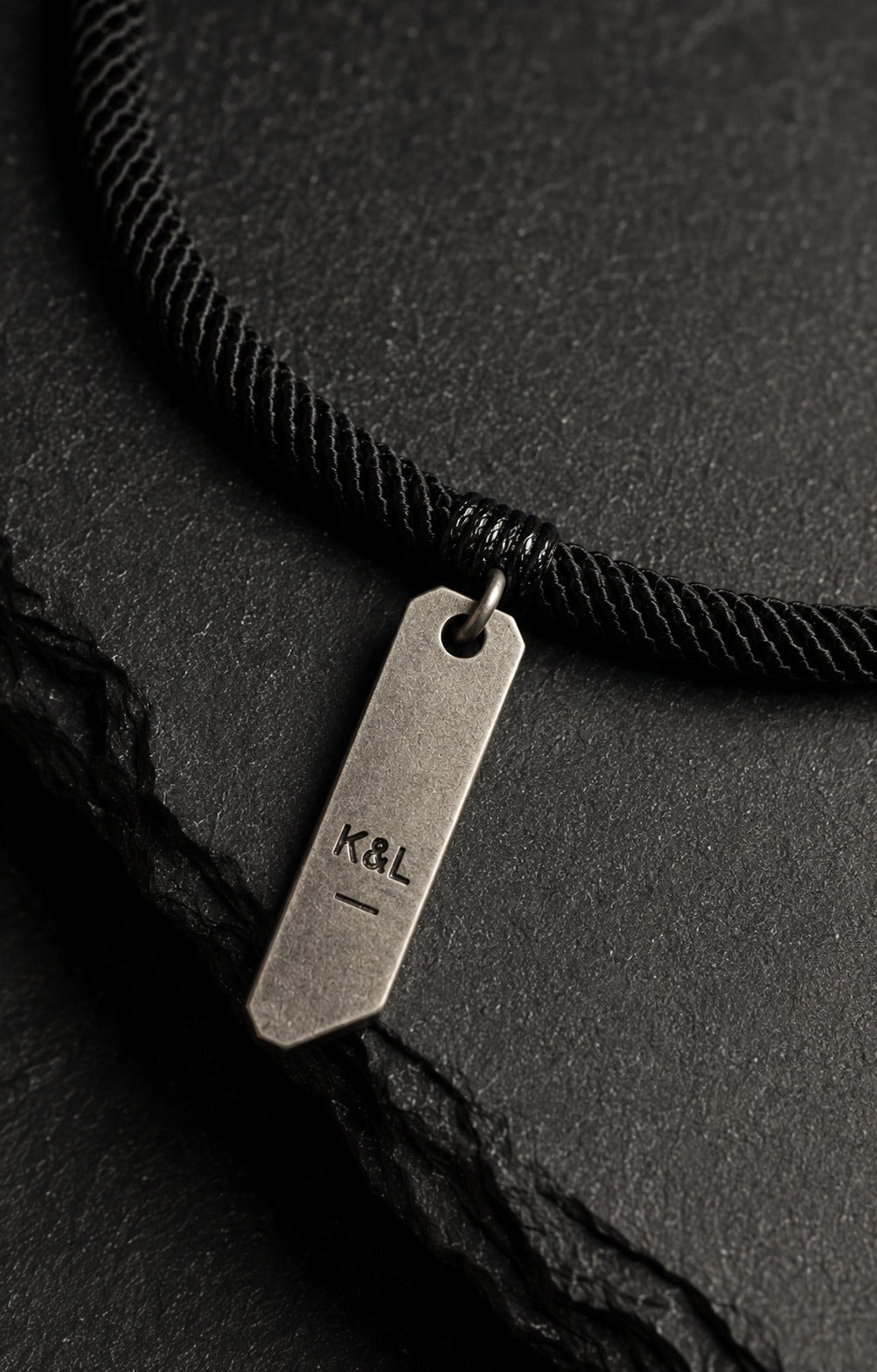 Archive tag binding and cord structure